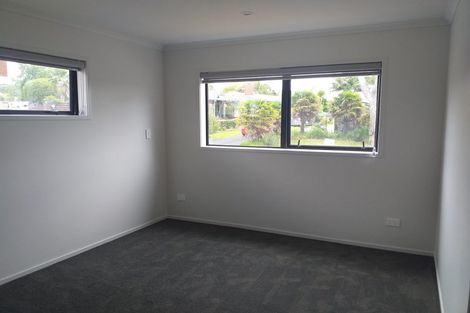 Photo of property in 2 Emerald Avenue, Rosehill, 2113