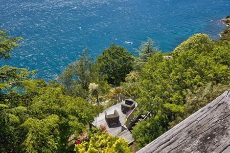 Photo of property in 5 Mincher Road, Kelvin Heights, Queenstown, 9300