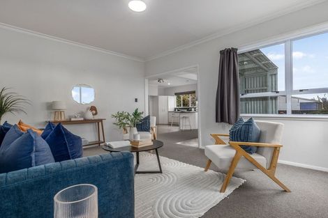 Photo of property in 1 Quinn Road, Levin, 5510