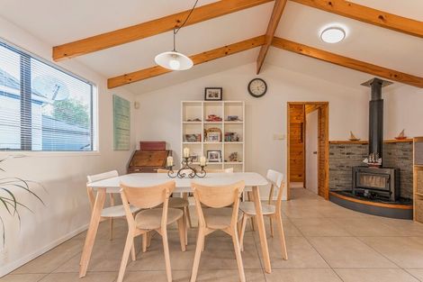 Photo of property in 32 Glucina Avenue, West Harbour, Auckland, 0618