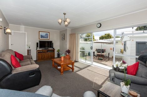 Photo of property in 24 O'dowd Road, Taradale, Napier, 4112