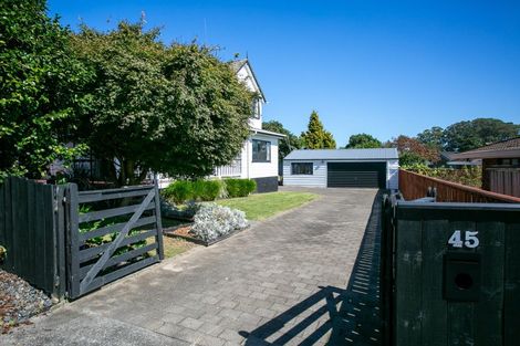 Photo of property in 45 Sheridan Crescent, Leamington, Cambridge, 3432