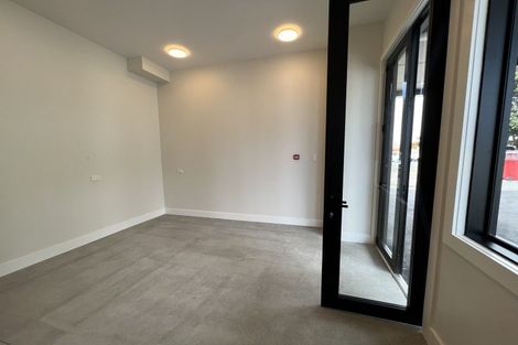 Photo of property in 117 The Parade, Island Bay, Wellington, 6023