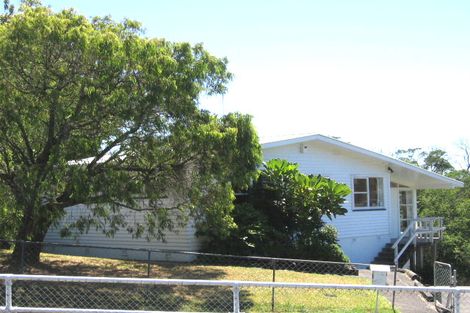 Photo of property in 95 Kia Ora Road, Beach Haven, Auckland, 0626