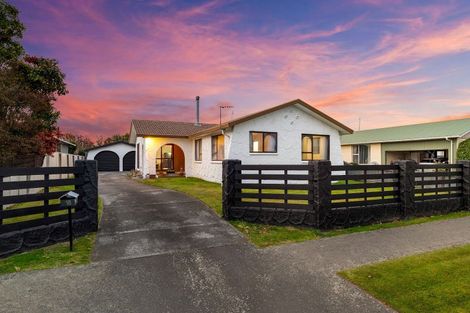 Photo of property in 18 Greenock Street, Redwood, Christchurch, 8051