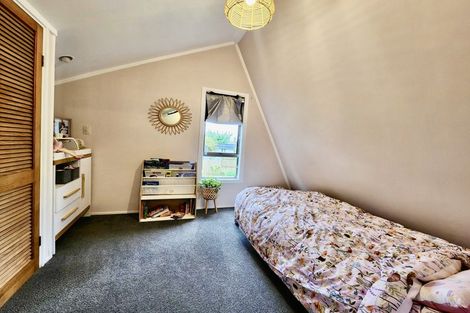 Photo of property in 32 Aeroview Drive, Beach Haven, Auckland, 0626