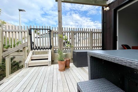 Photo of property in 4/8 James Laurie Street, Henderson, Auckland, 0612