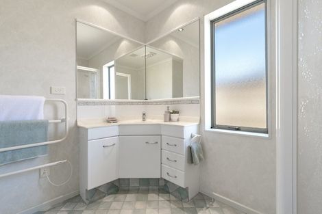 Photo of property in 6 Donnington Place, Bethlehem, Tauranga, 3110