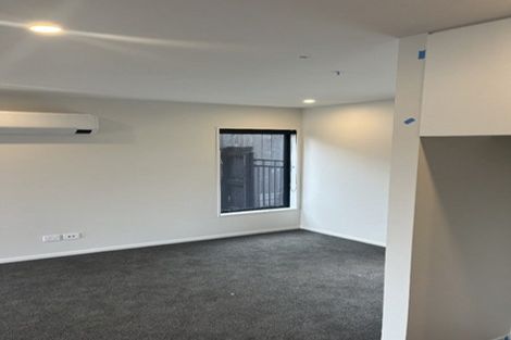Photo of property in 1/79 Edmonton Road, Henderson, Auckland, 0612