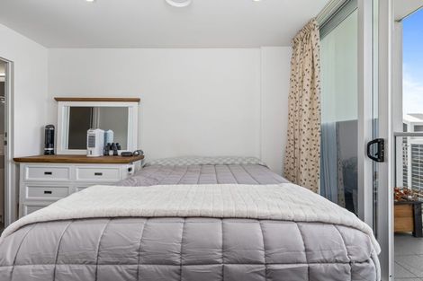 Photo of property in 606/17 Osterley Way, Manukau, Auckland, 2104