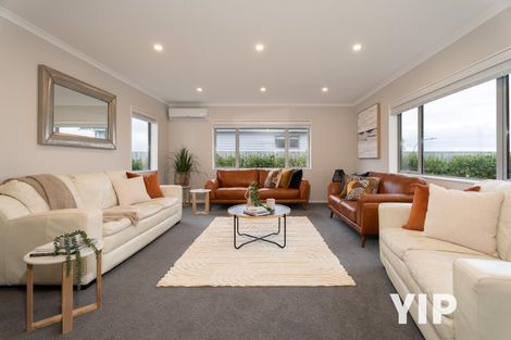 Photo of property in 16 Havana Rise, Grenada Village, Wellington, 6037