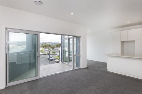 Photo of property in Marina View Apartments, 204/4 Reads Quay, Gisborne, 4010
