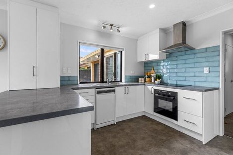 Photo of property in 79 Domain Road, Papamoa Beach, Papamoa, 3118