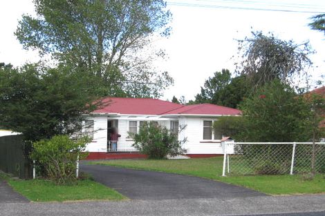 Photo of property in 47 Royal View Road, Te Atatu South, Auckland, 0610