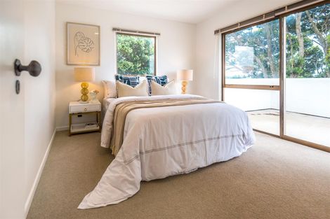 Photo of property in 6 Shepherds Road, Papakura, 2110