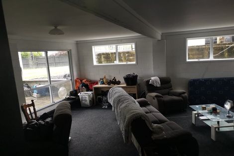 Photo of property in 25 Durham Avenue, Welbourn, New Plymouth, 4312