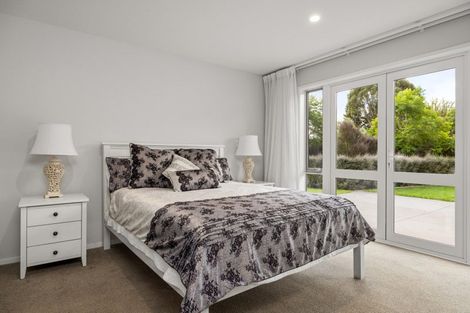 Photo of property in 49ra Oceana Drive, Welcome Bay, Tauranga, 3175