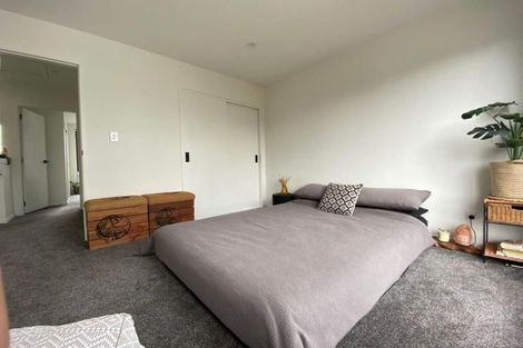 Photo of property in 2/103 Flanshaw Road, Te Atatu South, Auckland, 0610