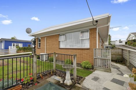 Photo of property in 1/5 Waimea Street, Westown, New Plymouth, 4310