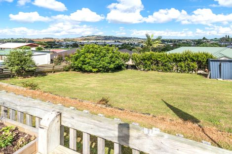 Photo of property in 6 Ngahere Road, Pukekohe, 2120