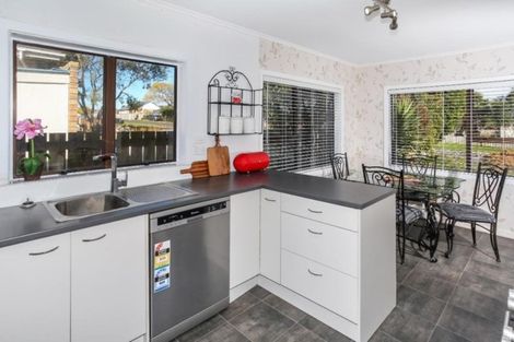 Photo of property in 11 Montgomery Avenue, Pukekohe, 2120