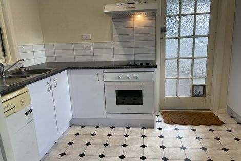 Photo of property in 22a Clifton Terrace, Kelburn, Wellington, 6012