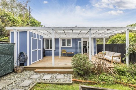 Photo of property in 65 Airlie Road, Plimmerton, Porirua, 5026