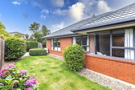 Photo of property in 129 Avonhead Road, Avonhead, Christchurch, 8042