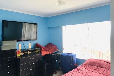 Photo of property in 5 Lendenfeld Drive, Papatoetoe, Auckland, 2025