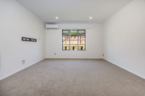 Photo of property in 6 Malbec Place, Huapai, Kumeu, 0810