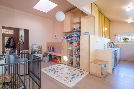 Photo of property in 106 Kawai Street, Nelson South, Nelson, 7010