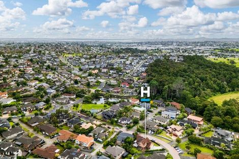 Photo of property in 23 South Kensington Way, Henderson, Auckland, 0612