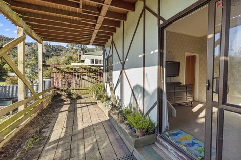 Photo of property in 35 Dalton Grove, Stokes Valley, Lower Hutt, 5019