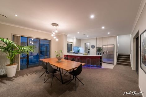 Photo of property in 216b Sutherland Road, Lyall Bay, Wellington, 6022