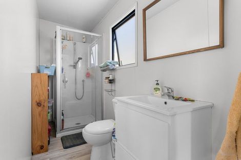Photo of property in 60 Summer Road, Tinopai, Matakohe, 0593