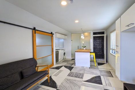 Photo of property in 19 Millstream Drive, Henderson, Auckland, 0610