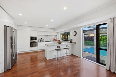 Photo of property in 188 Prince Regent Drive, Farm Cove, Auckland, 2012