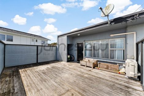 Photo of property in 44 Chippendale Crescent, Birkdale, Auckland, 0626