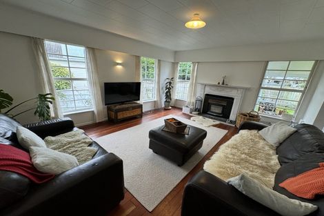 Photo of property in 17 Von Dadelszen Place, Havelock North, 4130