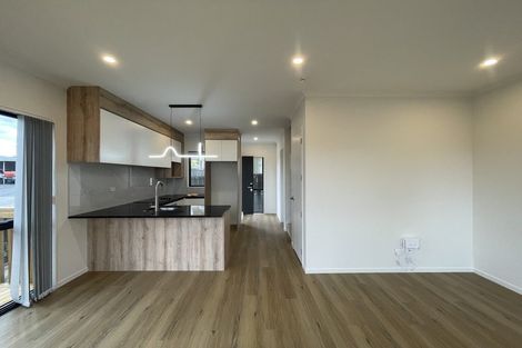 Photo of property in 1a Deering Place, Papatoetoe, Auckland, 2025