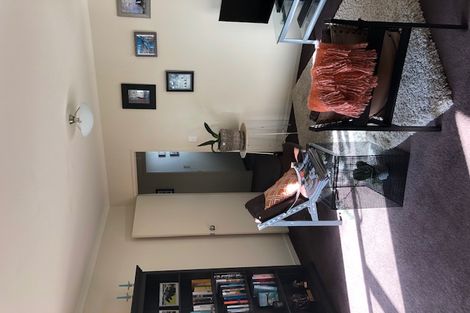 Photo of property in 36 Greig Place, Pukekohe, 2120