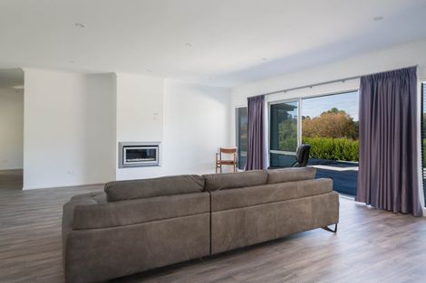 Photo of property in 27 Stevenson Way, Rangatira Park, Taupo, 3330