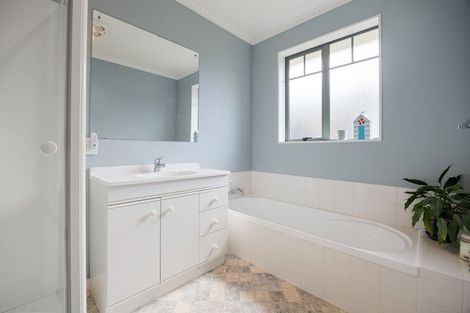 Photo of property in 4 Stanfield Court, Rototuna, Hamilton, 3210