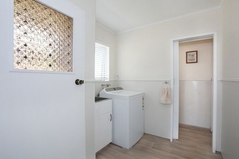 Photo of property in 1 Caroline Drive, Feilding, 4702