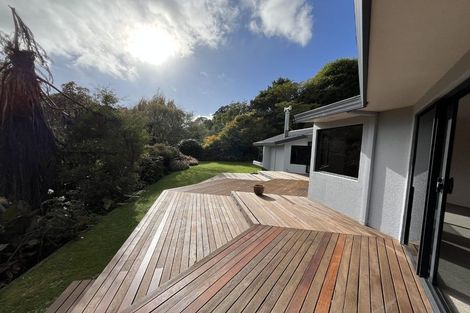 Photo of property in 6 Bushview Place, Upper Vogeltown, New Plymouth, 4310
