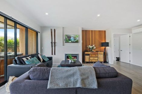 Photo of property in 6 Keats Place, Hanmer Springs, 7334