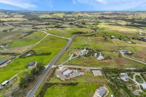 Photo of property in 2 Valley View Lane, Hakaru, 0975