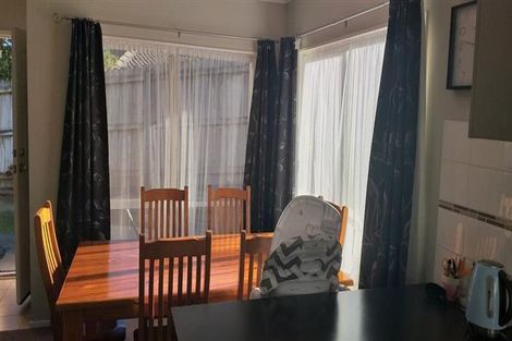 Photo of property in 3 Bernina Place, Weymouth, Auckland, 2103