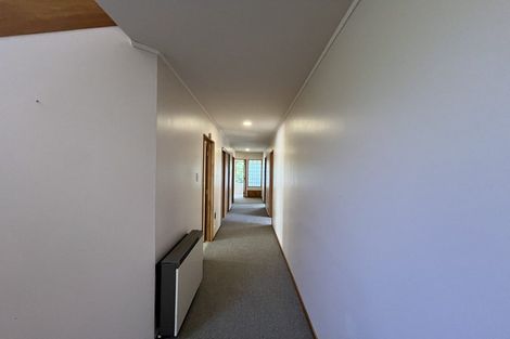 Photo of property in 6 Bushview Place, Upper Vogeltown, New Plymouth, 4310