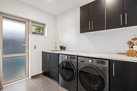 Photo of property in 6 Ambrose Place, Rangiora, 7400